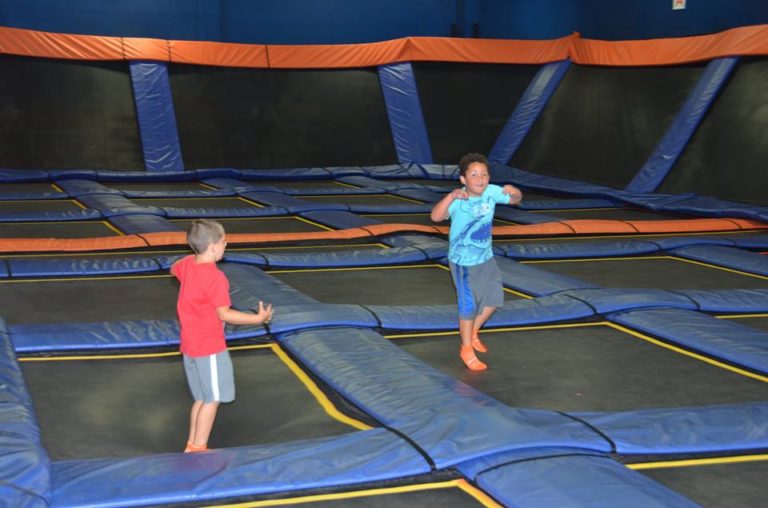 sky zone birthday party package